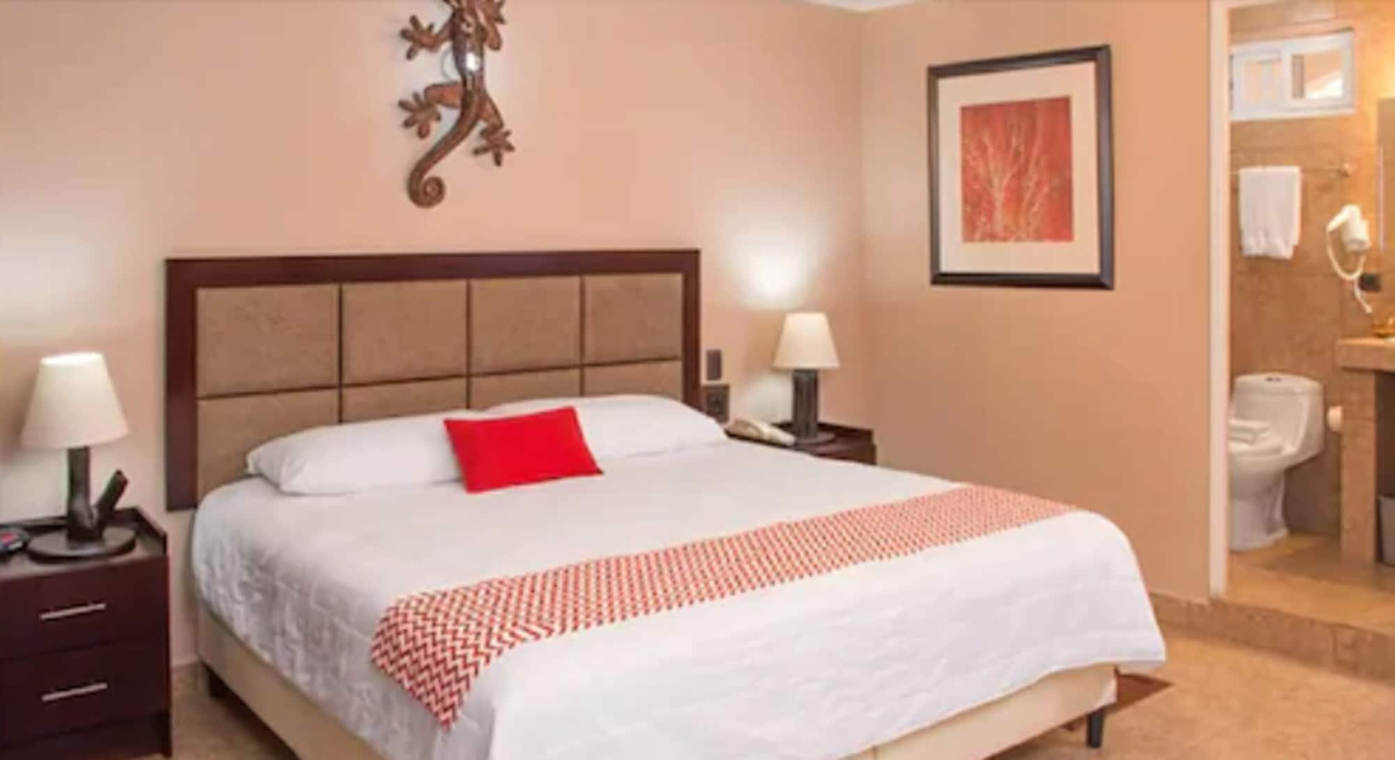 Ramada Tikal Isla De Flores Hotel Экстерьер фото