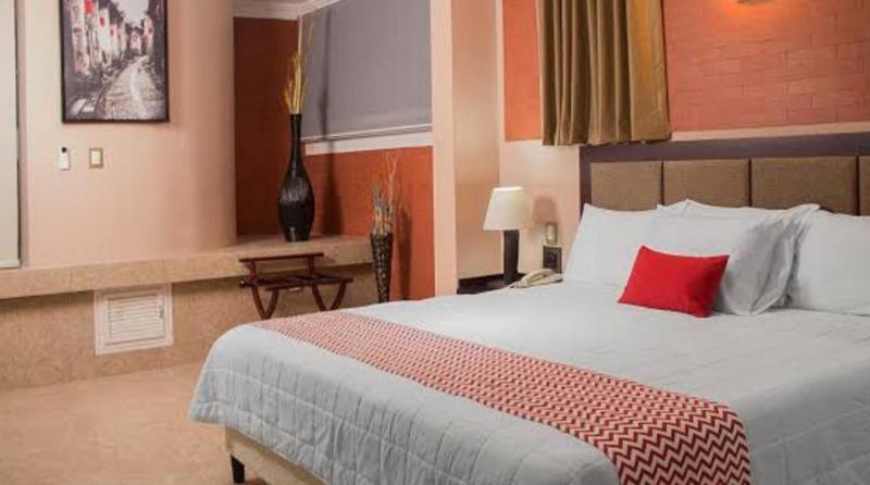 Ramada Tikal Isla De Flores Hotel Экстерьер фото